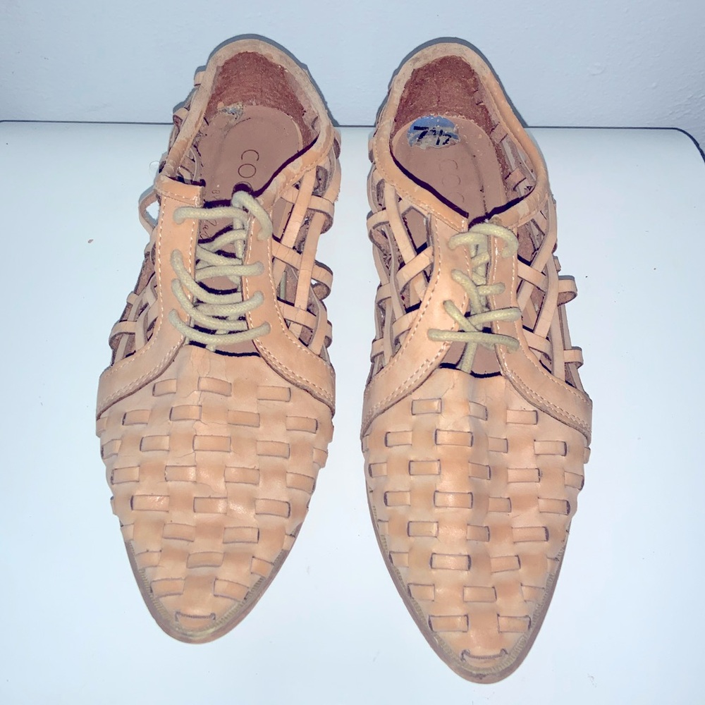 Coconuts Woven Pointed-Toe Women's Flats in Tan